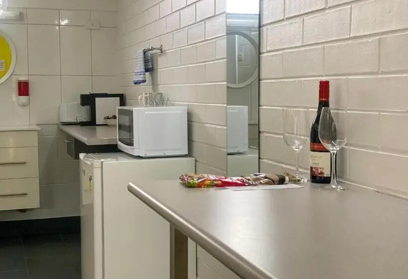 キングサイズベッドのスタンダードルーム, 24hourcheck In  Bridgewater Motel Victoria Australia