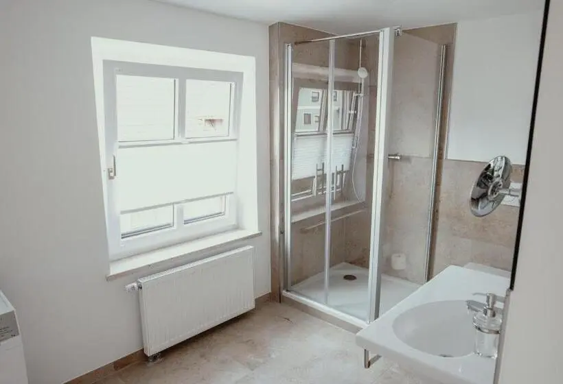 Apartamento 1 Quarto, Schierlinger Bräustüberl