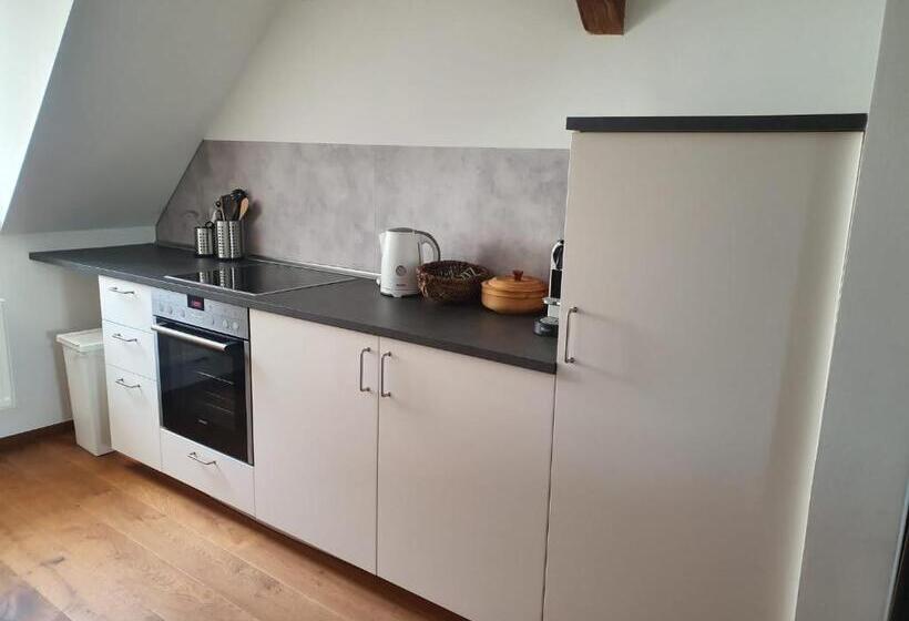 침실 1개 아파트, Schierlinger Bräustüberl