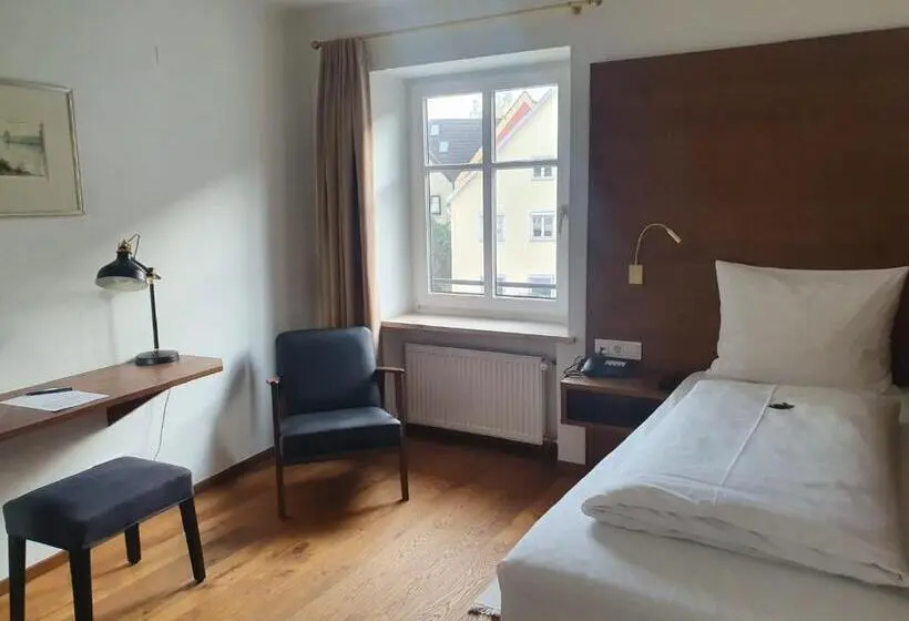 Quarto standart individual, Schierlinger Bräustüberl