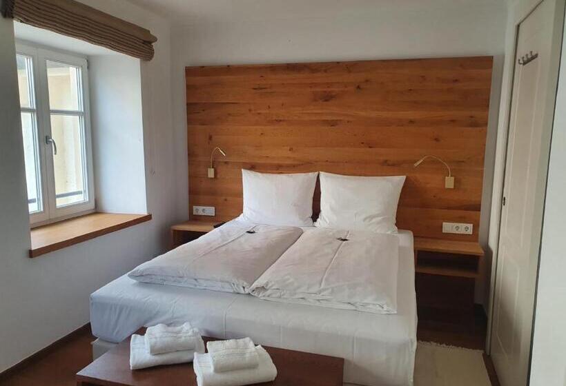 스탠다드 트리플 룸, Schierlinger Bräustüberl