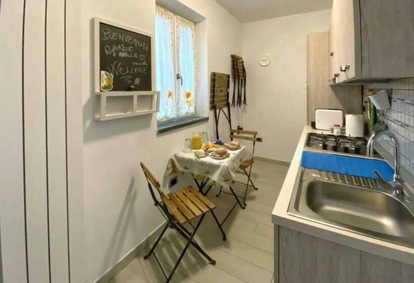Семейный Номер, B&b Lunetia