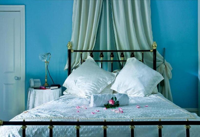 带阳台套房, Burnbank