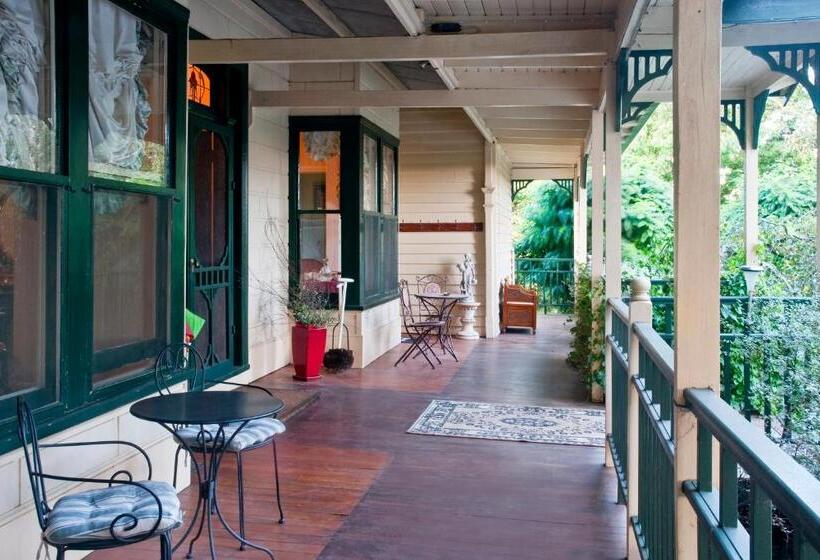 标准间带阳台, Burnbank