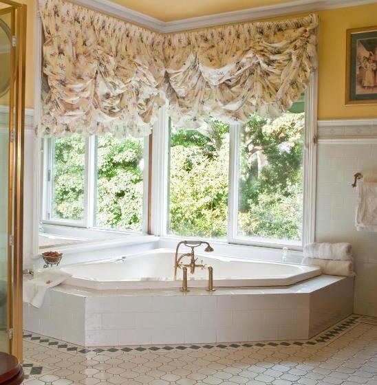 标准间带阳台, Burnbank