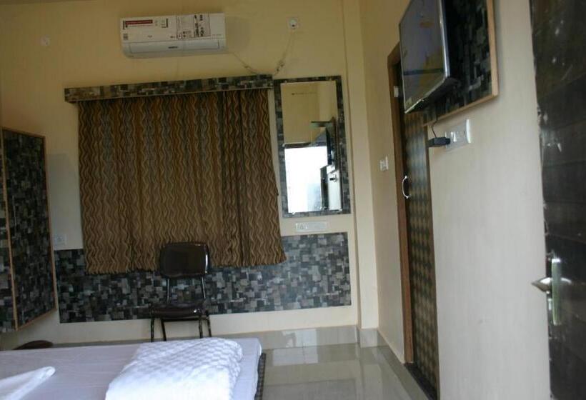 חדר דלוקס, Utsav Grand By Chocolate Inn