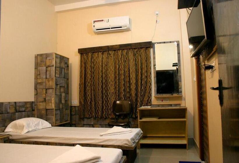 חדר דלוקס, Utsav Grand By Chocolate Inn