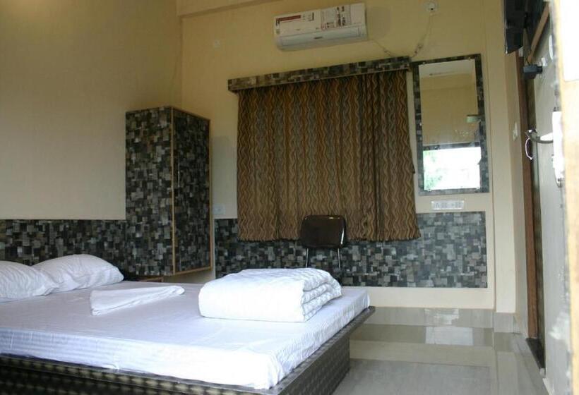 חדר דלוקס, Utsav Grand By Chocolate Inn