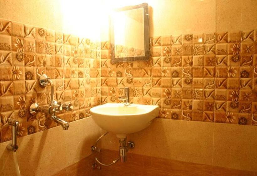 חדר דלוקס, Utsav Grand By Chocolate Inn