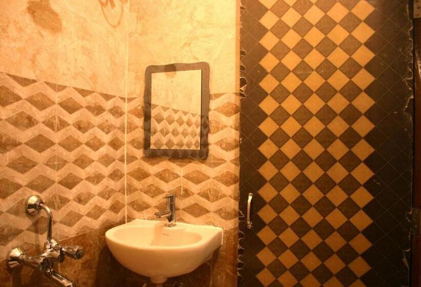 חדר דלוקס, Utsav Grand By Chocolate Inn