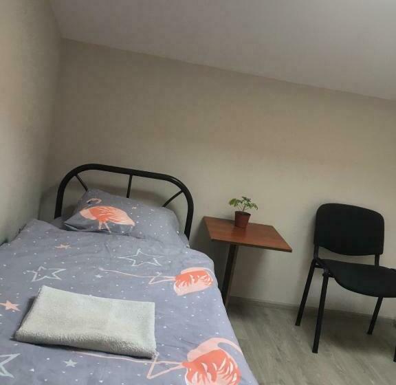 اتاق اکونومی یک تخته, Gelena