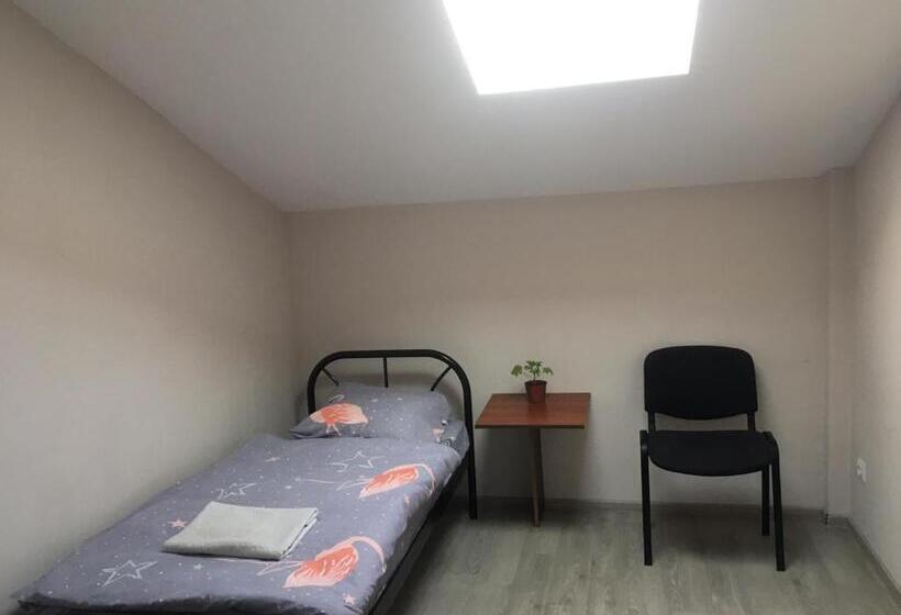 Quarto Economy Individual, Gelena