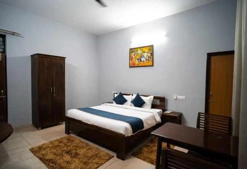 デラックスルーム, Shivjot Farm & Resort Panchkula