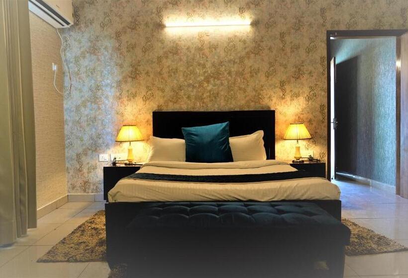 패밀리 스위트, Shivjot Farm & Resort Panchkula