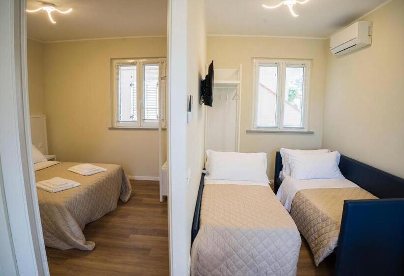 شقة غرفة واحدة, Balconi Del Conero