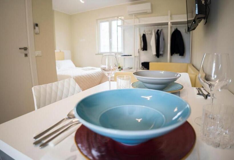 إستوديو قياسى, Balconi Del Conero