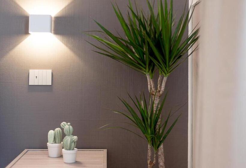 스탠다드 룸, Oltremare