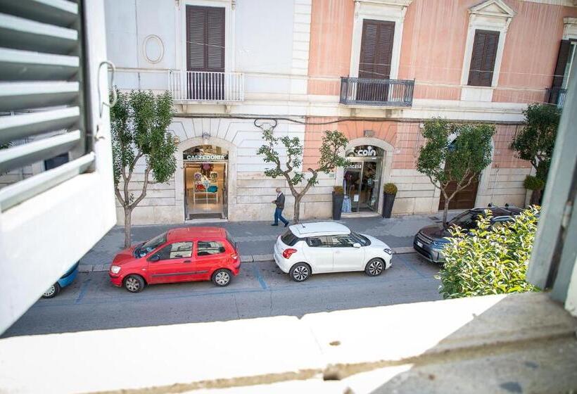 חדר סטנדרט לשלושה, Deas B&b