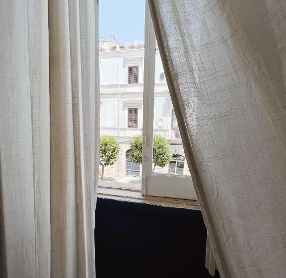 חדר סטנדרט לשלושה, Deas B&b