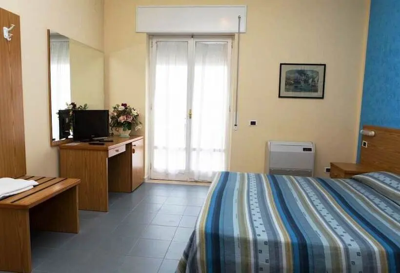 اتاق استاندارد سه نفره, Parthenius Cirella di Diamante