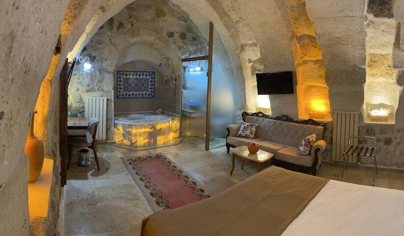 Номер Deluxe, Zuwinasa House