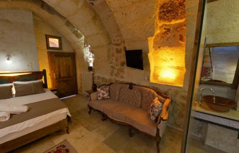 Standard room with outdoor bath, Zuwinasa House