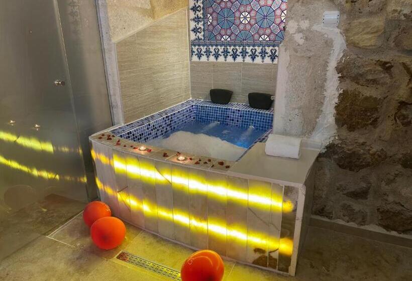 Standard room with outdoor bath, Zuwinasa House