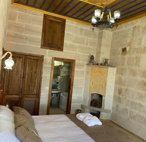 디럭스 룸, Zuwinasa House