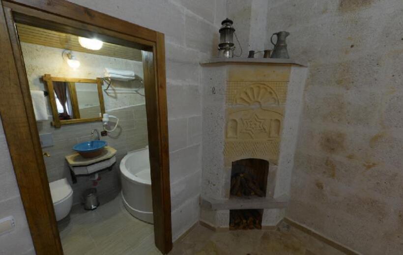 디럭스 룸, Zuwinasa House