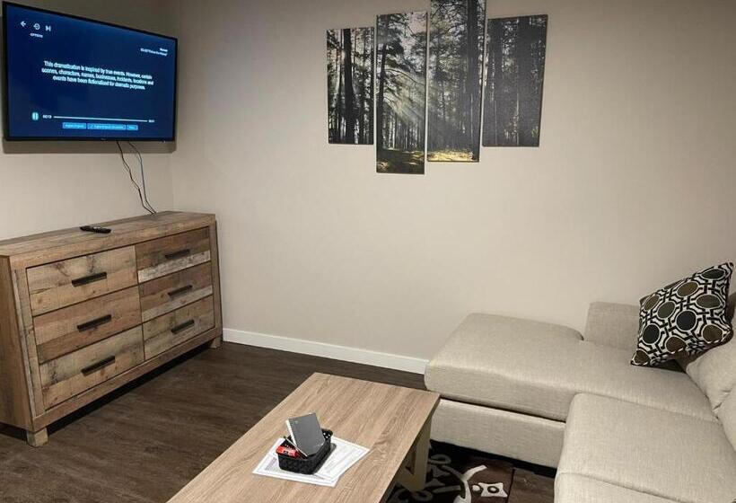 经济房, Sheridan Lake Motel