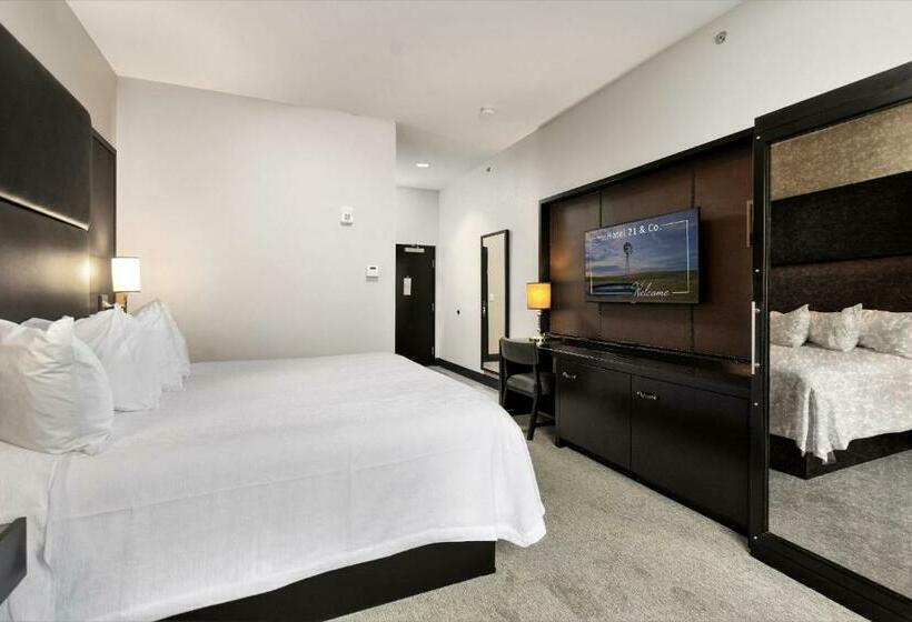 غرفة قياسية سرير كينج, 21