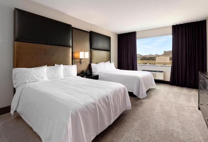 جناح ديلوكس, 21