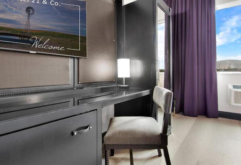 غرفة قياسية لذوى الاحتياجات الخاصة, 21