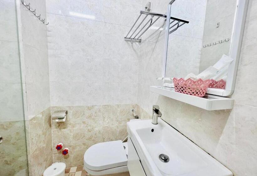 اتاق سوپریور, Truc Huyen