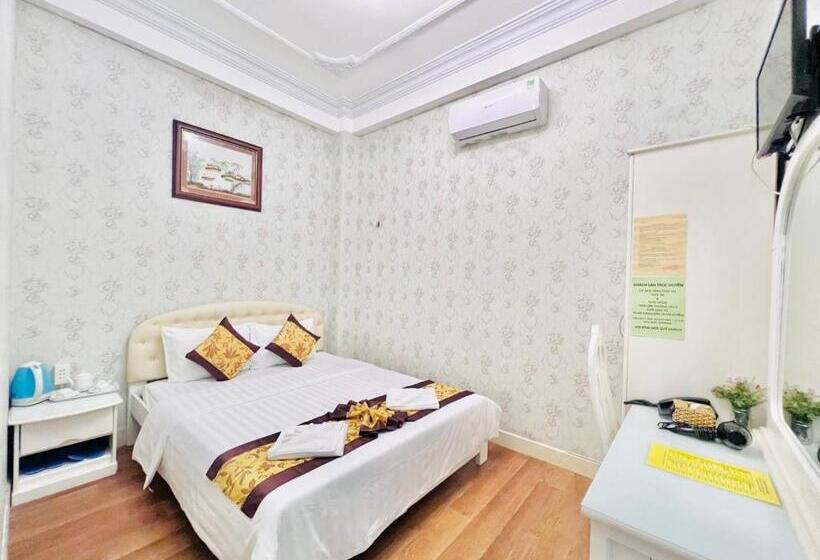 اتاق سوپریور, Truc Huyen