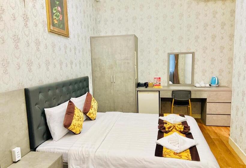 اتاق خانوادگی, Truc Huyen