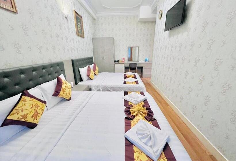 اتاق خانوادگی, Truc Huyen