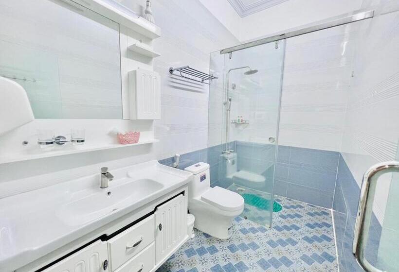 اتاق استاندارد, Truc Huyen