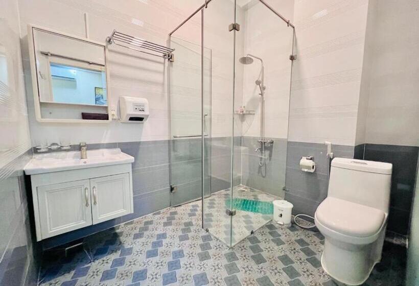 اتاق استاندارد, Truc Huyen