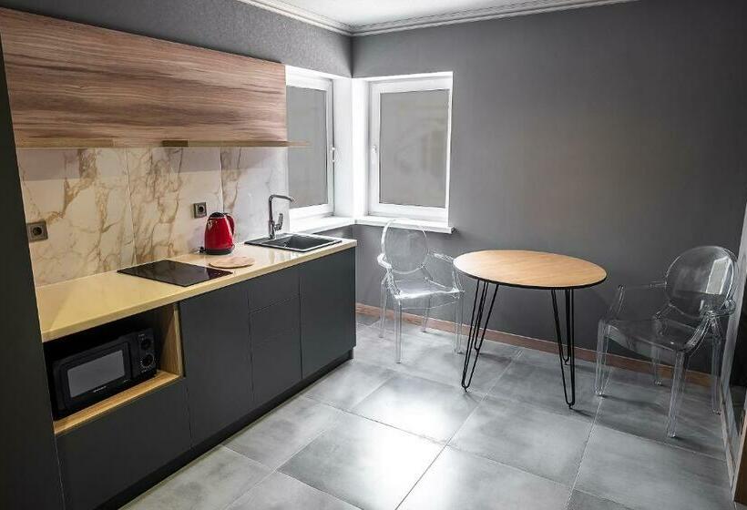 آپارتمان 1 خوابه, Rich Boutique