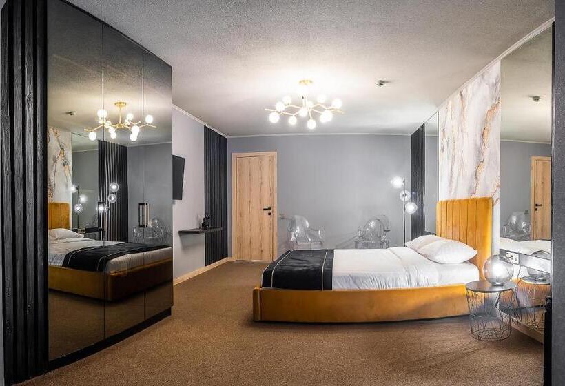 اتاق لوکس, Rich Boutique