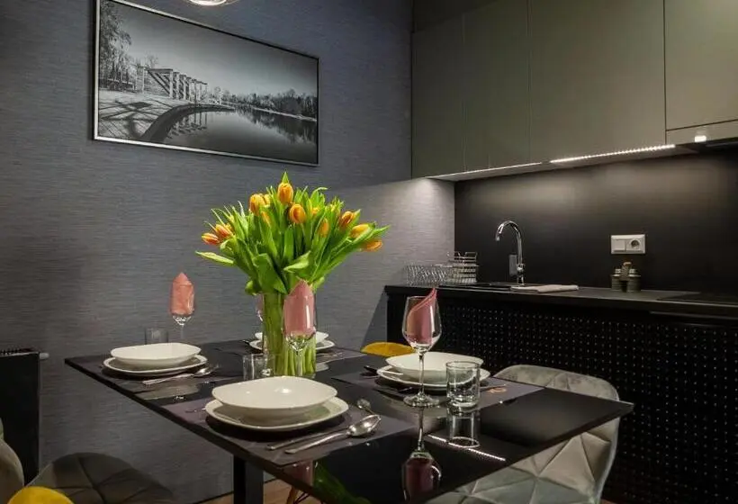 1 Schlafzimmer Apartment mit Terrasse, R31 Residence