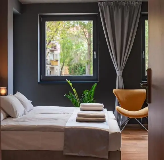 Economy Zimmer, R31 Residence