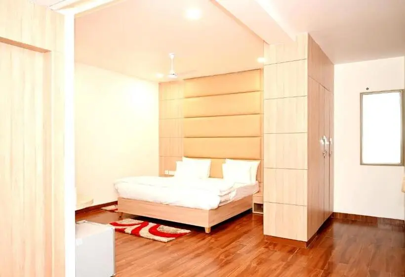 Superior-huone King-vuode, Pradeep Star Inn