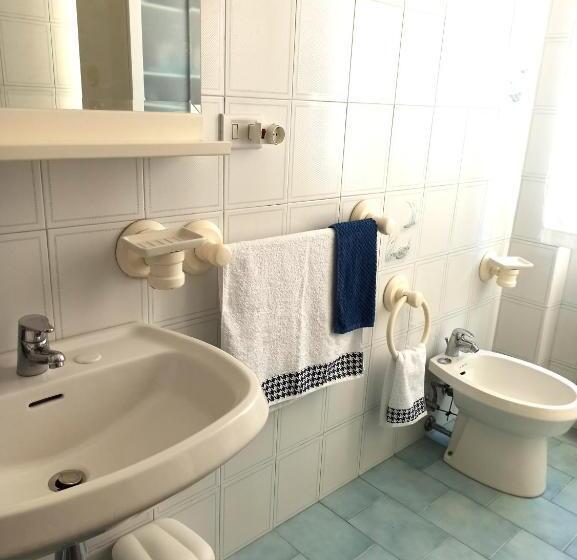 غرفة قياسية, Goccia Azzurra