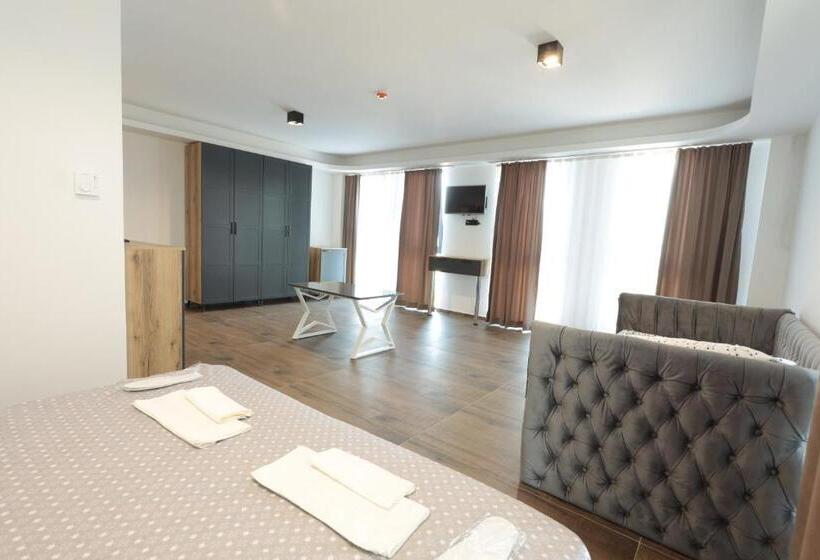 اتاق لوکس, Ema