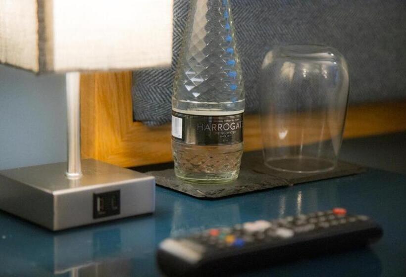 キングサイズベッドのスタンダードルーム, The Mardale Inn