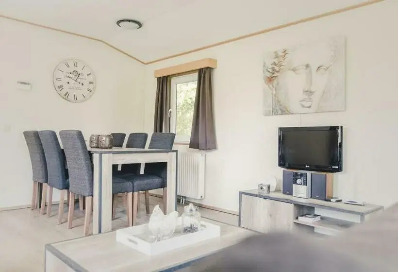 Huoneisto 3 Makuuhuonetta, Bungalette Sauna 6p