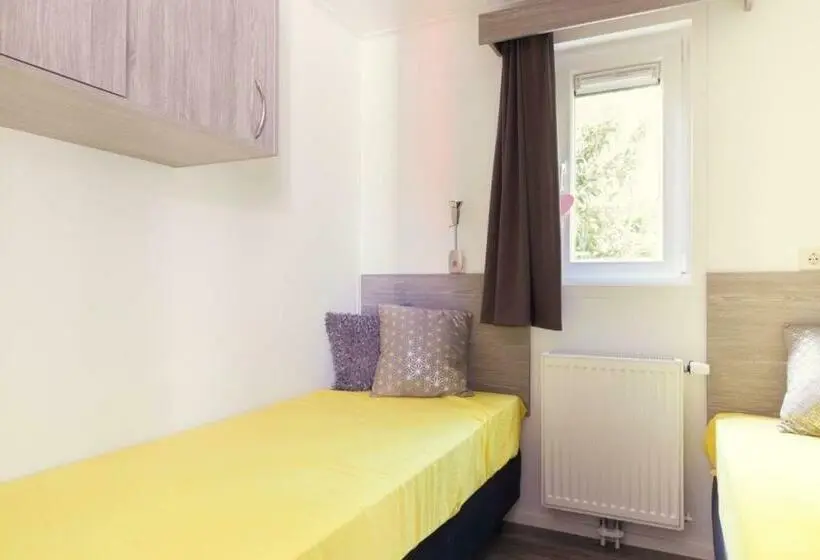 Huoneisto 3 Makuuhuonetta, Bungalette Sauna 6p