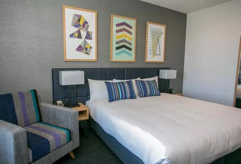 キングサイズベッドのエクゼクティブルーム, Alpha Hotel Eastern Creek